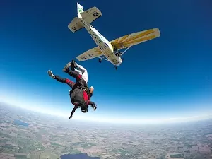 Skydive Mercedes place picture